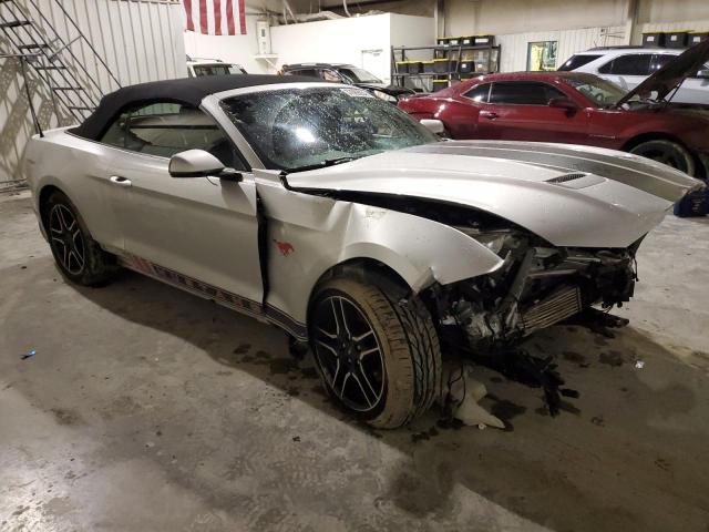 1FATP8UH7J5110352 - 2018 FORD MUSTANG SILVER photo 4