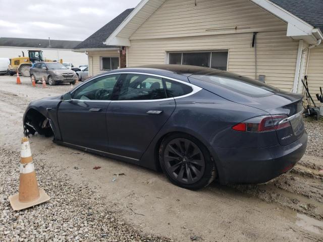 5YJSA1E2XHF215615 - 2017 TESLA MODEL S GRAY photo 2