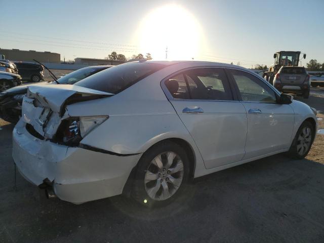 1HGCP3F87AA005555 - 2010 HONDA ACCORD EXL WHITE photo 3