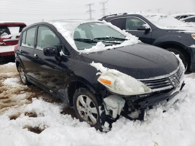 3N1BC13E49L387636 - 2009 NISSAN VERSA S BLACK photo 4