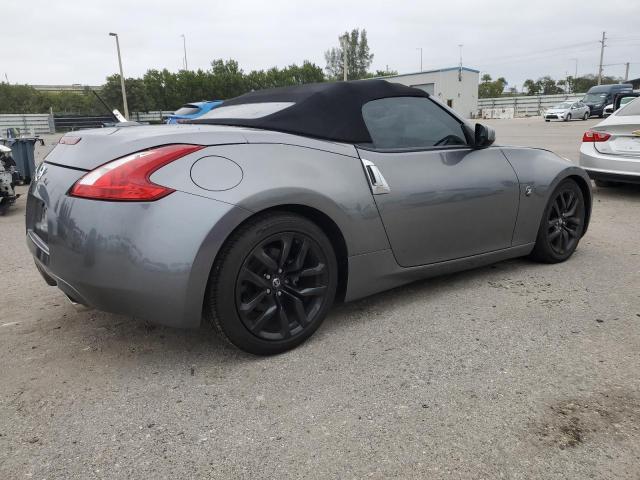 JN1AZ4FH2HM940371 - 2017 NISSAN 370Z BASE GRAY photo 3