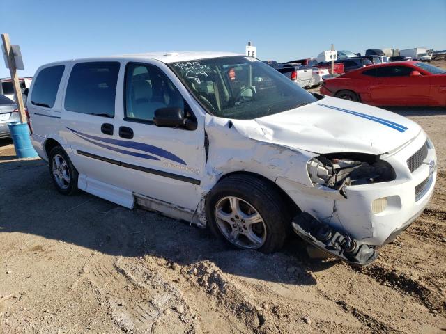 1GBDV13W88D204420 - 2008 CHEVROLET UPLANDER INCOMPLETE WHITE photo 4