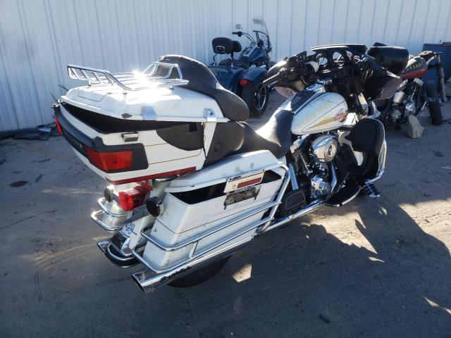 1HD1FC4117Y627372 - 2007 HARLEY-DAVIDSON FLHTCUI WHITE photo 4