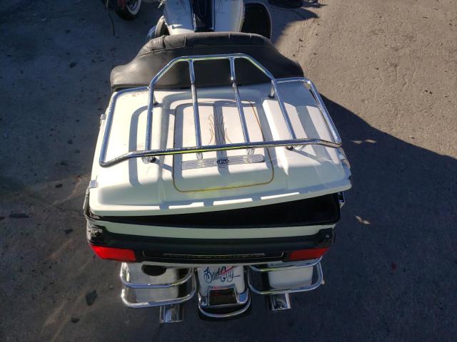 1HD1FC4117Y627372 - 2007 HARLEY-DAVIDSON FLHTCUI 白色 照片 6