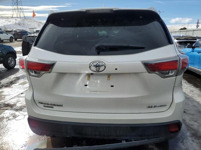 5TDJKRFH5GS300107 - 2016 TOYOTA HIGHLANDER XLE WHITE photo 6