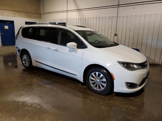 2C4RC1BG0HR565994 - 2017 CHRYSLER PACIFICA TOURING L WHITE photo 4