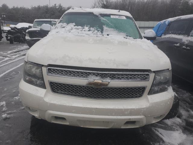 3GNFK32039G224978 - 2009 CHEVROLET AVALANCHE K1500 LTZ WHITE photo 5