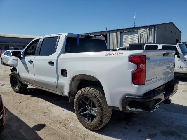 3GCPYFED7NG151524 - 2022 CHEVROLET SILVERADO K1500 LT TRAIL BOSS WHITE photo 2