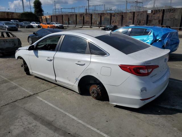 5NPE24AF9HH493721 - 2017 HYUNDAI SONATA SE WHITE photo 2