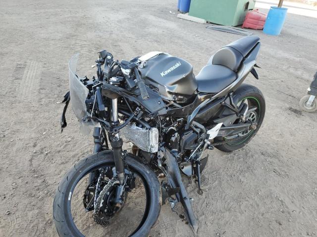 ML5EXER14RDAB5108 - 2024 KAWASAKI EX650 R Черный фото 2