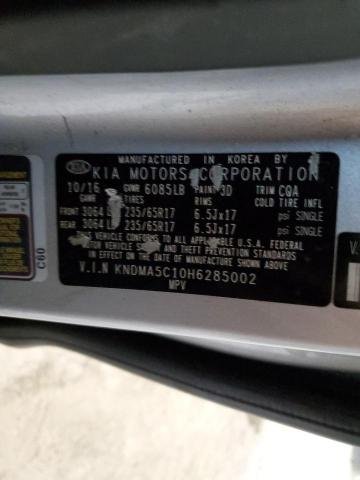 KNDMA5C10H6285002 - 2017 KIA SEDONA L SILVER photo 12