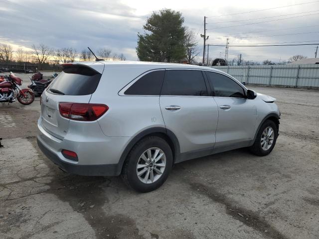 5XYPGDA59KG483447 - 2019 KIA SORENTO LX SILVER photo 3