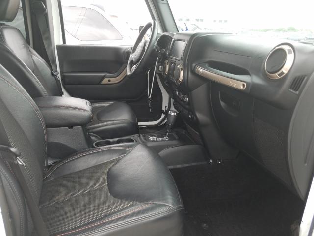 1C4BJWEG6GL245604 - 2016 JEEP WRANGLER UNLIMITED SAHARA  ფოტო 5