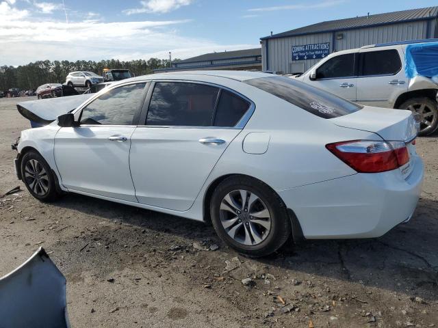 1HGCR2F38DA011409 - 2013 HONDA ACCORD LX WHITE photo 2