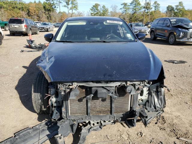 3MZBN1L38JM252449 - 2018 MAZDA 3 TOURING BLUE photo 5