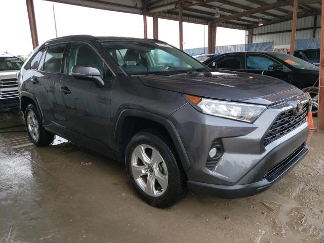 2T3W1RFV2MC165906 - 2021 TOYOTA RAV4 XLE GRAY photo 4