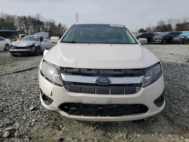 3FAHP0HG9AR197743 - 2010 FORD FUSION SE WHITE photo 5