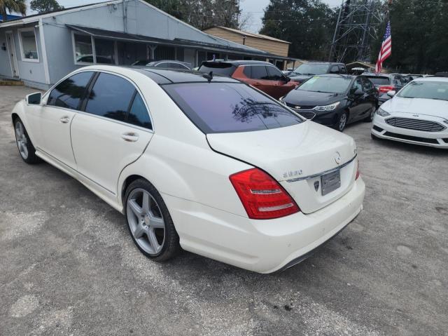 WDDNG7BB5BA393067 - 2011 MERCEDES-BENZ S 550 WHITE photo 3