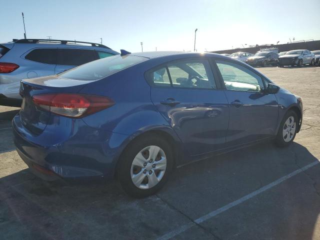 3KPFK4A75HE141060 - 2017 KIA FORTE LX BLUE photo 3