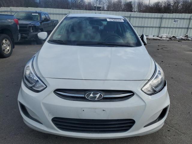 KMHCT4AEXHU366523 - 2017 HYUNDAI ACCENT SE WHITE photo 5