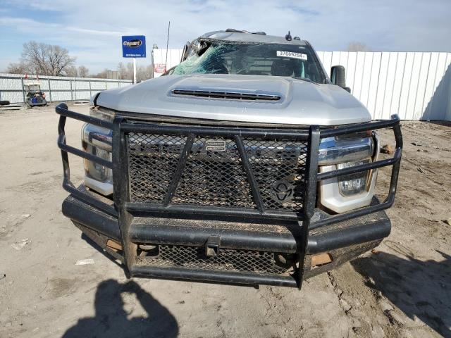 1GB4YTEY3NF327074 - 2022 CHEVROLET SILVERADO K3500 LT SILVER photo 5