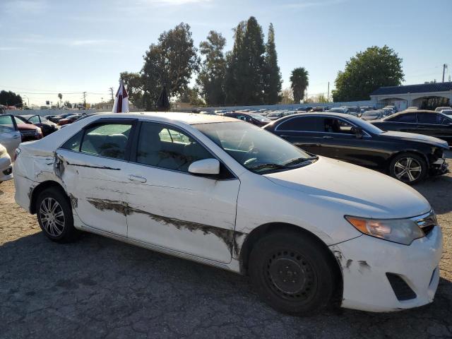 4T4BF1FK9ER403157 - 2014 TOYOTA CAMRY L WHITE photo 4