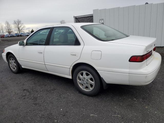 JT2BF28K2X0199113 - 1999 TOYOTA CAMRY LE WHITE photo 2