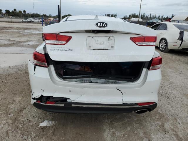 5XXGT4L33JG239500 - 2018 KIA OPTIMA LX WHITE photo 6