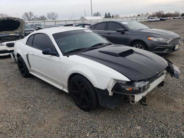 1FAFP42XX3F371813 - 2003 FORD MUSTANG GT WHITE photo 4