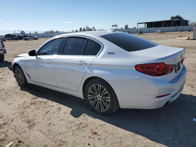 WBAJA9C59JB252989 - 2018 BMW 530E WHITE photo 2