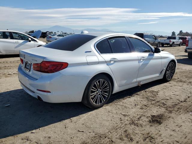 WBAJA9C59JB252989 - 2018 BMW 530E WHITE photo 3