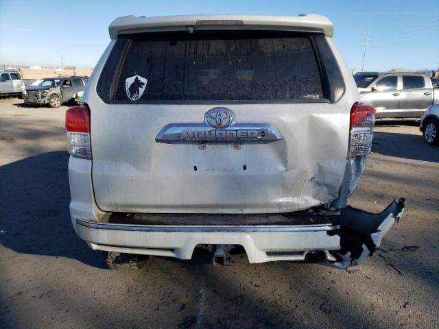 JTEZU5JR0D5060533 - 2013 TOYOTA 4RUNNER SR5 WHITE photo 6