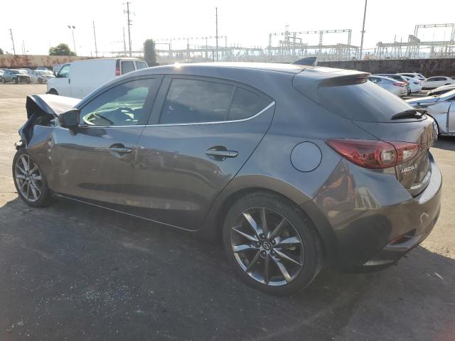 3MZBN1M30JM262620 - 2018 MAZDA 3 GRAND TOURING GRAY photo 2