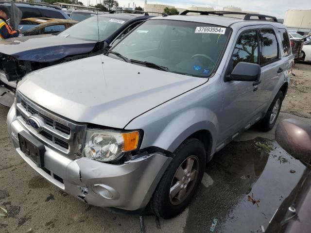 1FMCU0D79CKA17473 - 2012 FORD ESCAPE XLT SILVER photo 1