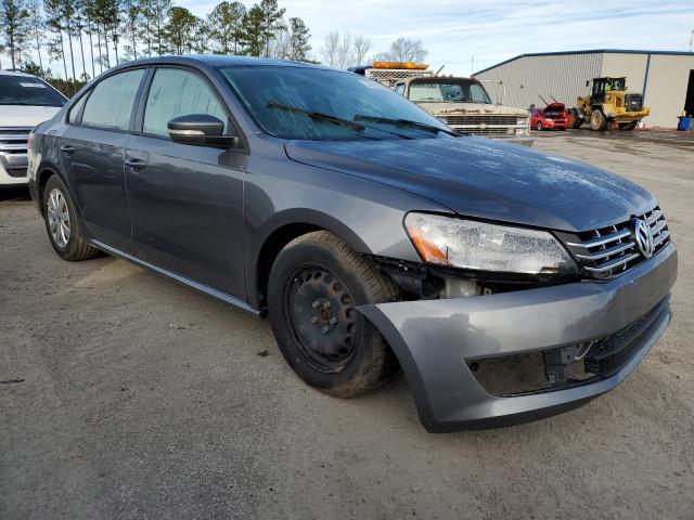 1VWAH7A35DC131246 - 2013 VOLKSWAGEN PASSAT S GRAY photo 4