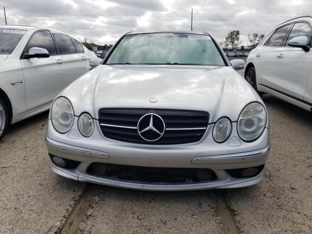 WDBUF76J84A499749 - 2004 MERCEDES-BENZ E 55 AMG SILVER photo 5