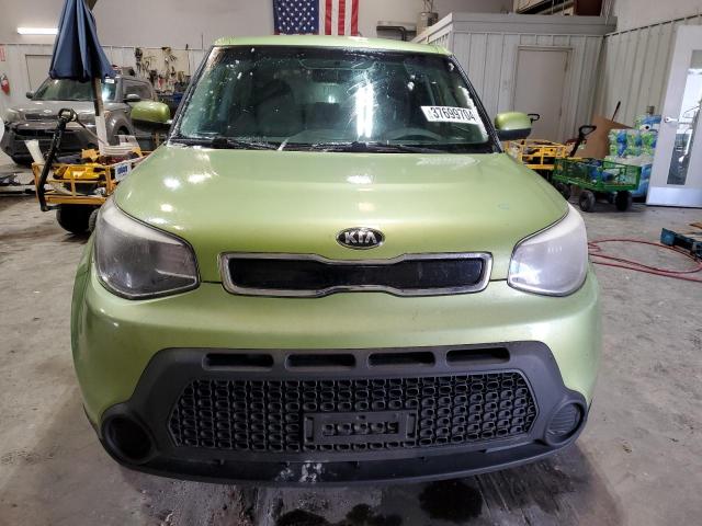 KNDJP3A57F7765623 - 2015 KIA SOUL + GREEN photo 5