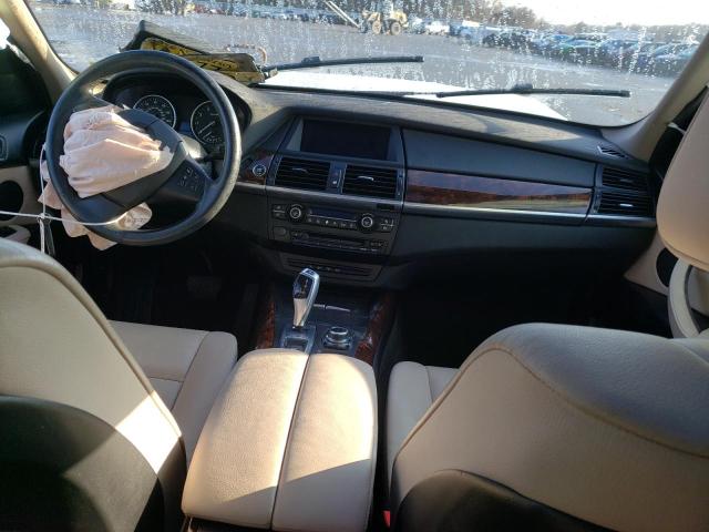 5UXZV4C59D0G52498 - 2013 BMW X5 XDRIVE35I WHITE photo 8