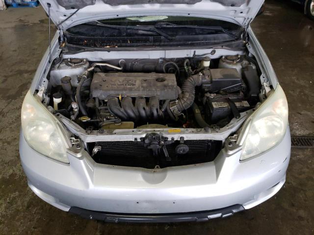 2T1KR32E45C553188 - 2005 TOYOTA MATRIX XR GRAY photo 11