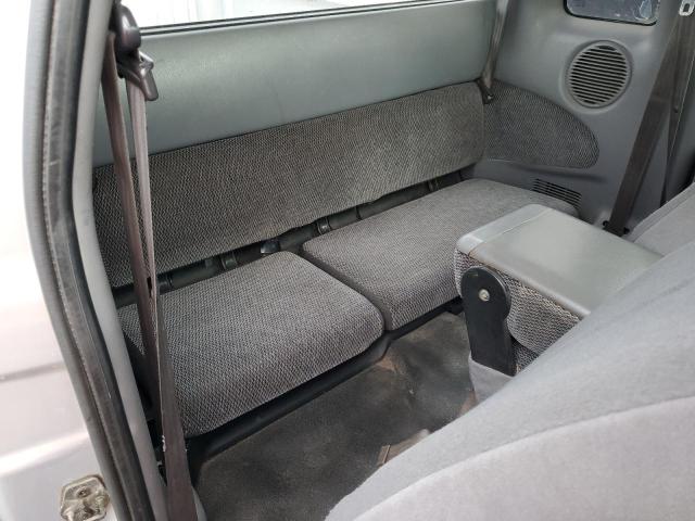 1B7GG22X8XS278045 - 1999 DODGE DAKOTA GRAY photo 10