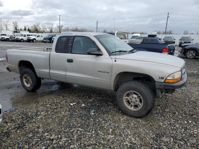 1B7GG22X8XS278045 - 1999 DODGE DAKOTA GRAY photo 4