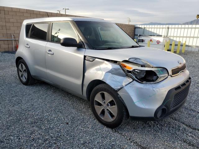 KNDJN2A23G7831026 - 2016 KIA SOUL SILVER photo 4