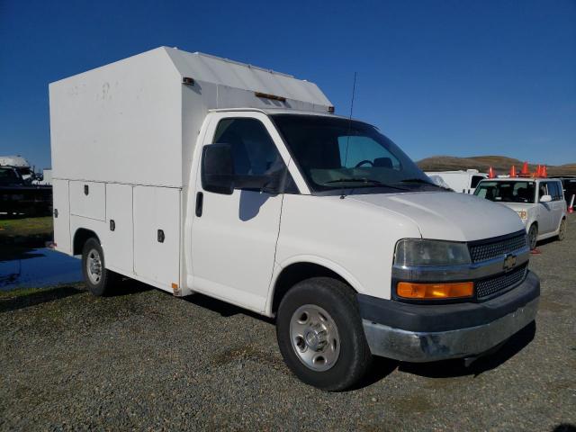 1GB3G2BA5A1163379 - 2010 CHEVROLET EXPRESS G3 WHITE photo 4