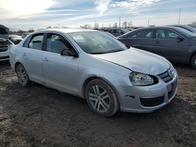 3VWRF71K16M660758 - 2006 VOLKSWAGEN JETTA 2.5 SILVER photo 4