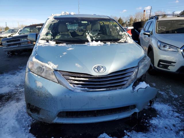 5TDDK3DC5FS119489 - 2015 TOYOTA SIENNA XLE GRAY photo 5