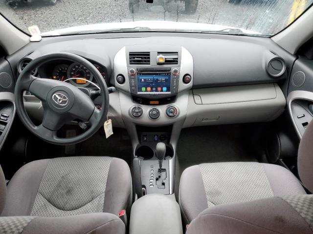 JTMBK33V385067993 - 2008 TOYOTA RAV4 WHITE photo 8