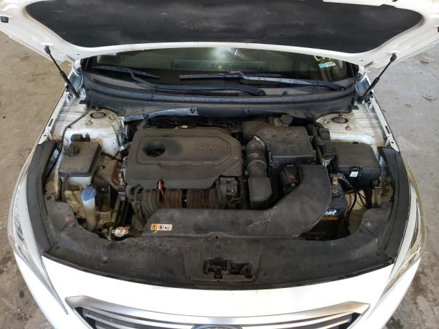 5NPE24AF6FH034370 - 2015 HYUNDAI SONATA SE WHITE photo 11