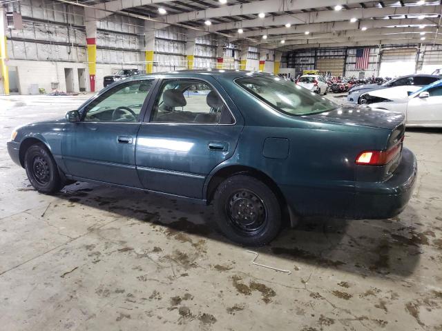 JT2BG22K2W0165015 - 1998 TOYOTA CAMRY CE GREEN photo 2