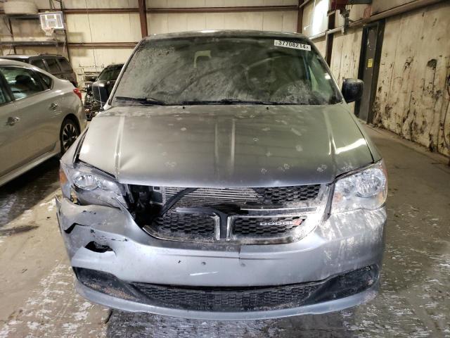 2C4RDGBG4JR309105 - 2018 DODGE GRAND CARA SE GRAY photo 5