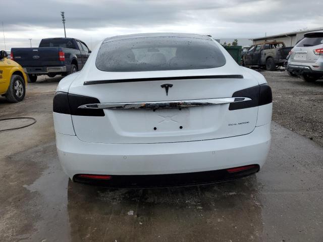 5YJSA1E24LF395330 - 2020 TESLA MODEL S WHITE photo 6